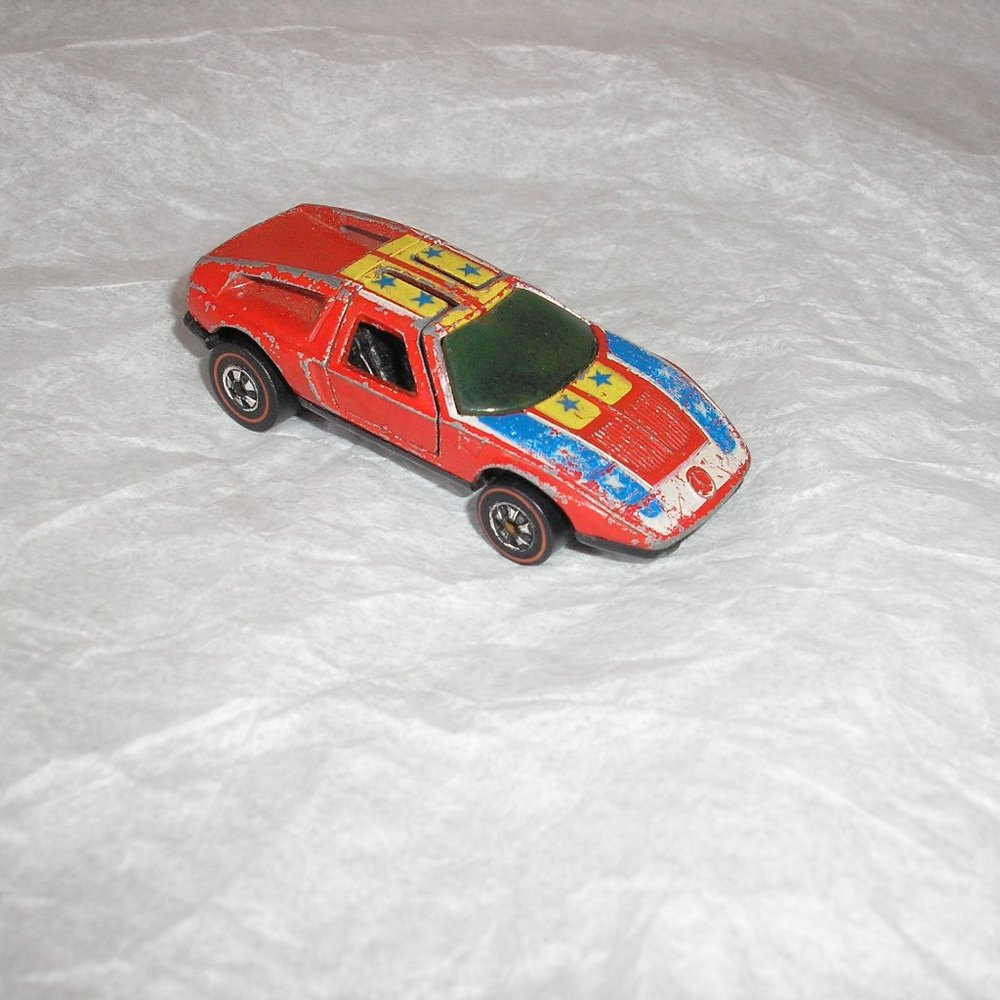 Hot Wheels Redline Mercedes Benz C-111 Red HK (1974) - Picture 3 of 10
